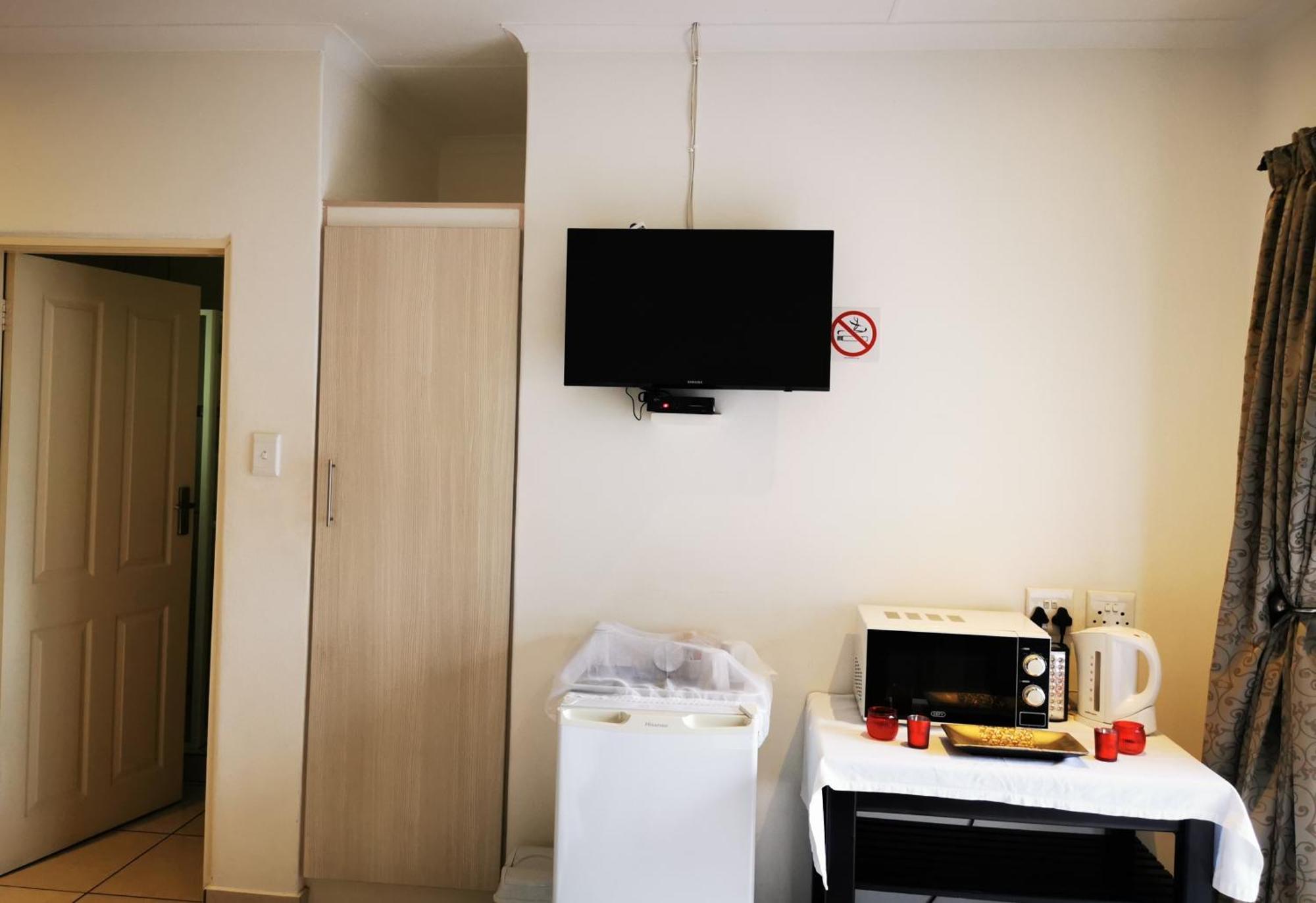 Guest House Mamma Mia Mbombela Eksteriør billede